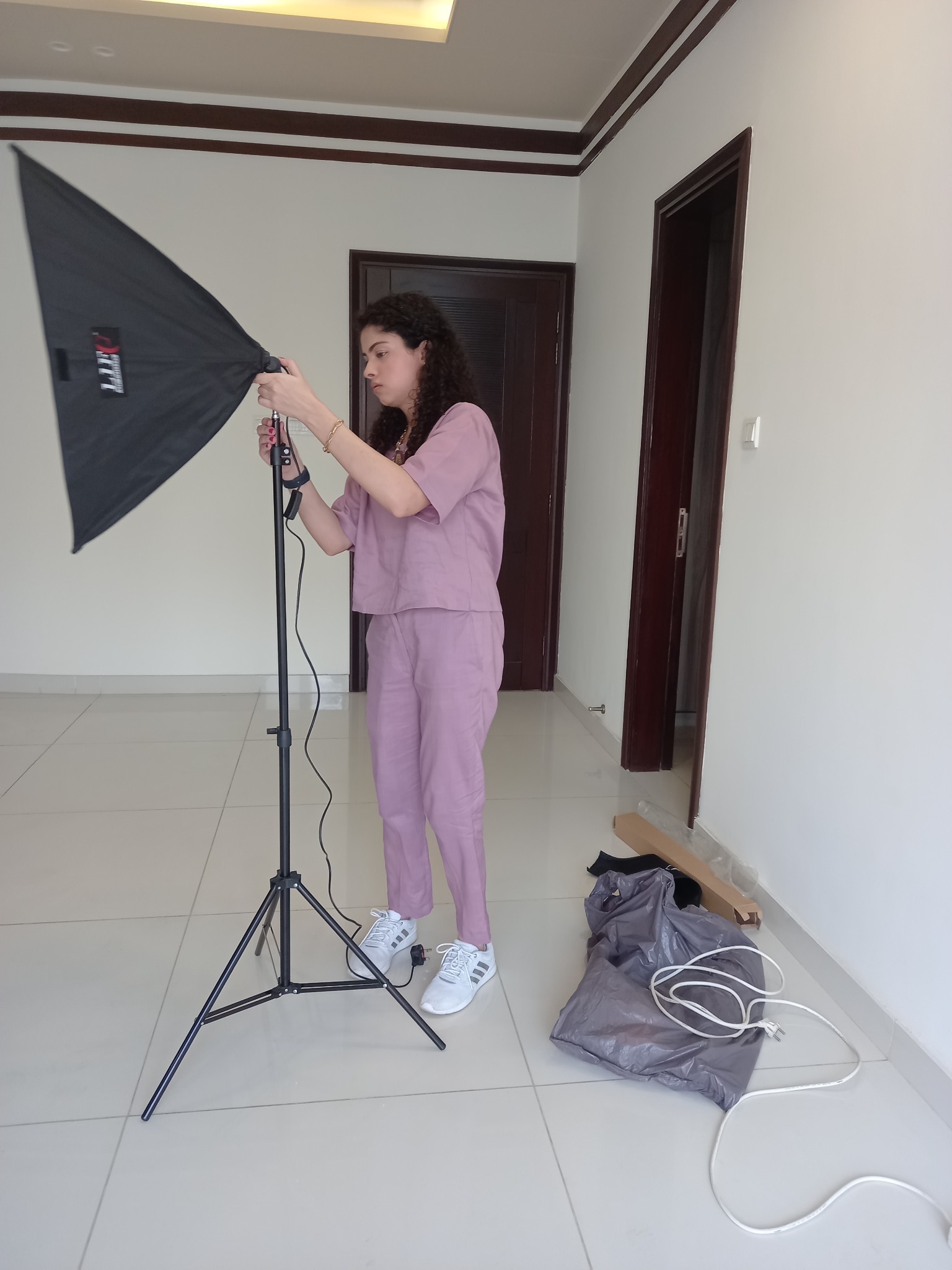 Adjusting photography lighting